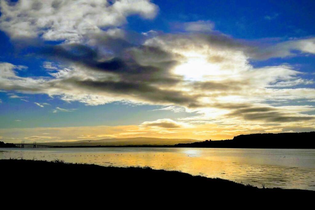 Spacious Sea View Home 5 Miles From Inverness North Kessock Exteriör bild